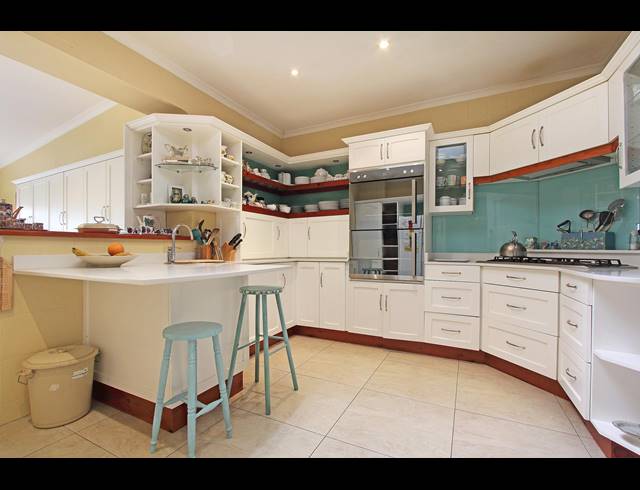 3 BEDROOM HOUSE TO LET IN CLAREMONT UPPER